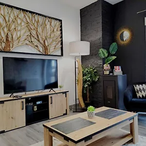 Black&white Home-by So'serenityhome-balcon-parking Appartement